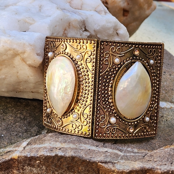 Natural Mother Of Pear Bracelet Vintage LARGE GOLDEN Antique Look